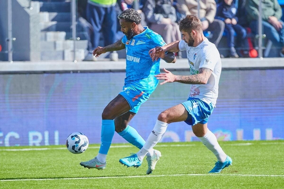 Игрока «Зенита» Вендела оскорбляли воронежские болельщики, утверждает РПЛ.