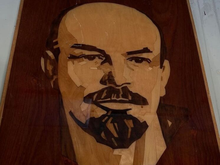 В Башкирии на помойке нашли редкие экспонаты советских времен