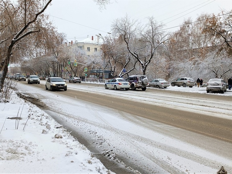 За сутки в Свердловской области произошло 63 ДТП, трое пострадали