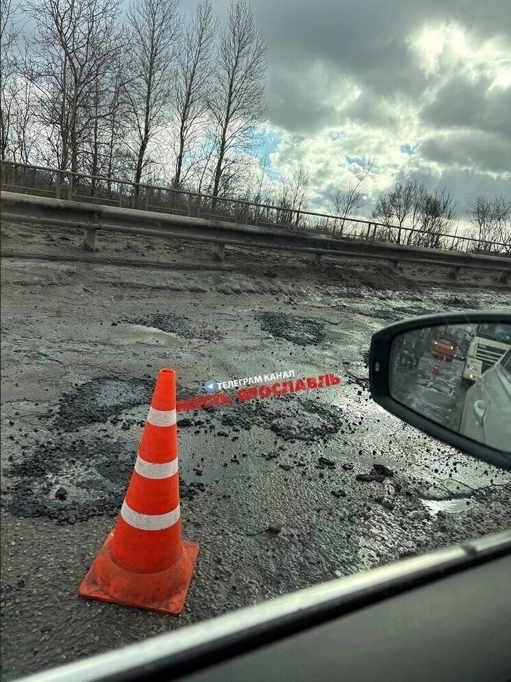 В Ярославле «неаккуратненько» залатали ямы на Суринском