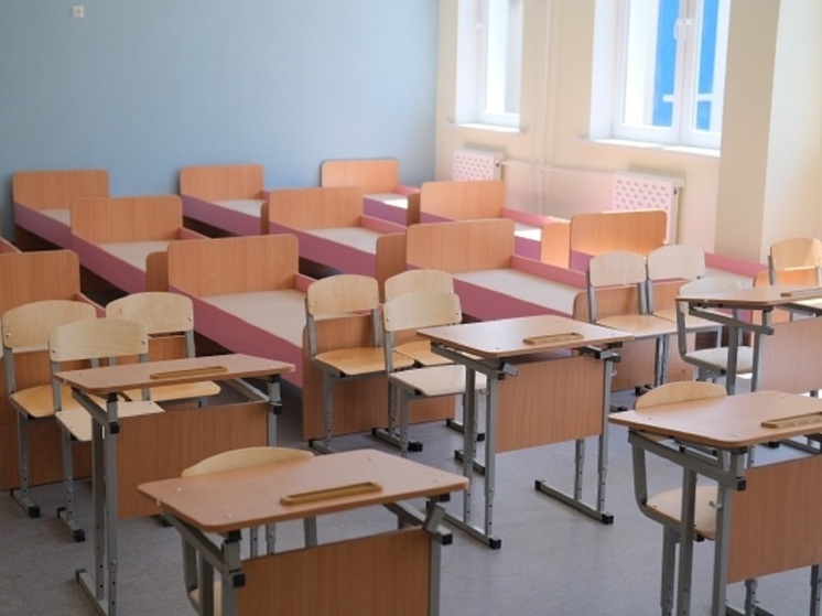 Школам Волгоградской области рекомендовали провести последние звонки 24 мая