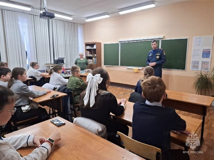 Тамбовских школьников научили правилам эвакуации