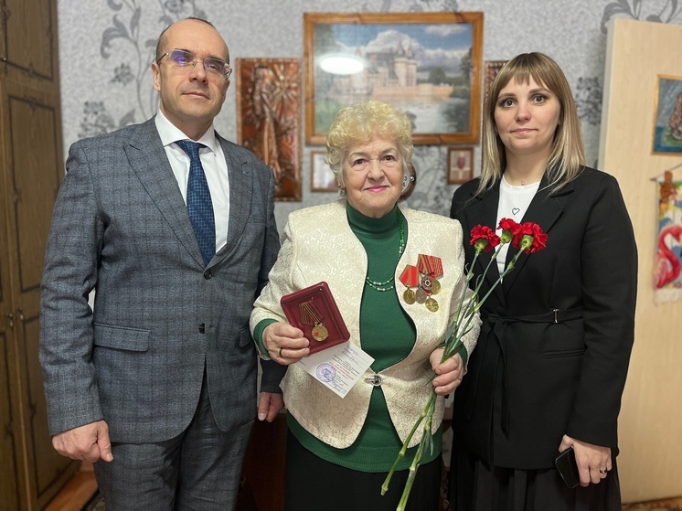 В Ковдоре ветераны получили медали