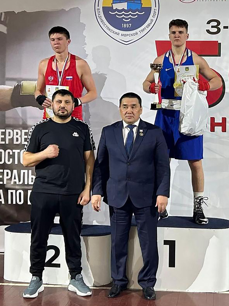 Камчатские кикбоксеры взяли золото