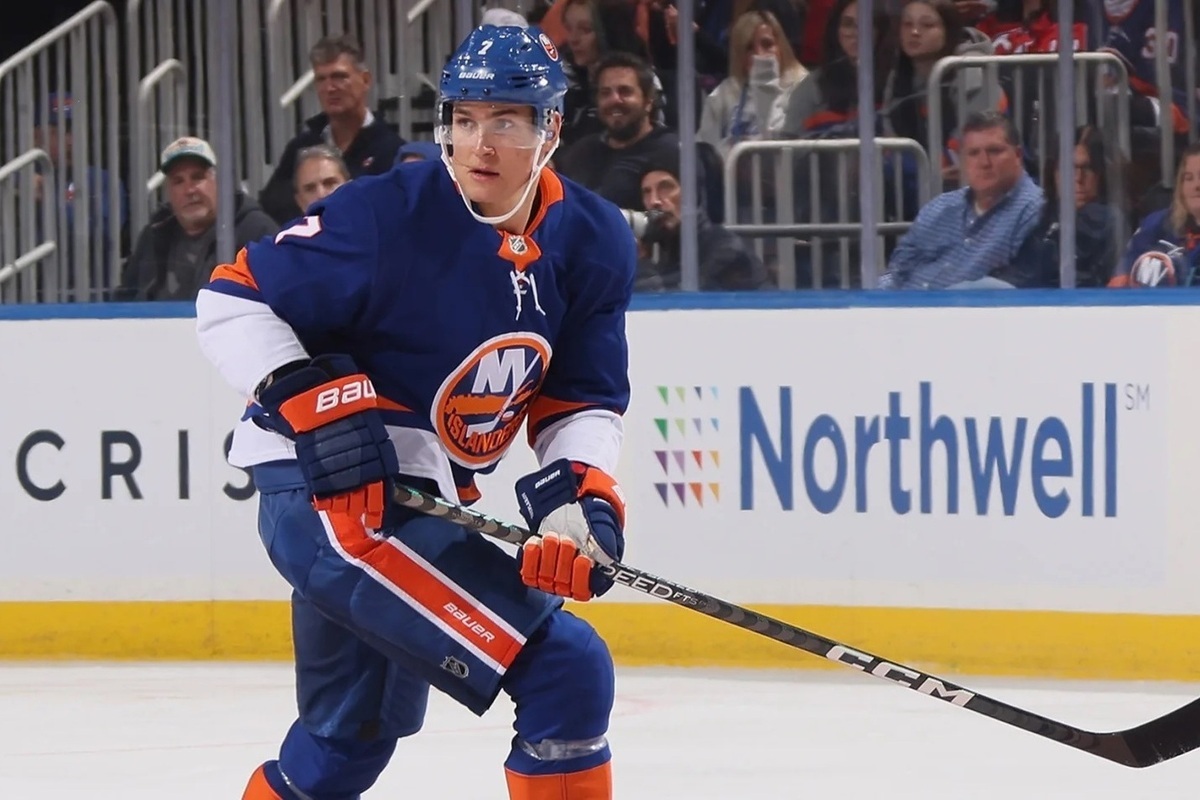 «Анахайм» победил «Айлендерс», Минтюков и Цыплаков сделали по голевому пасу