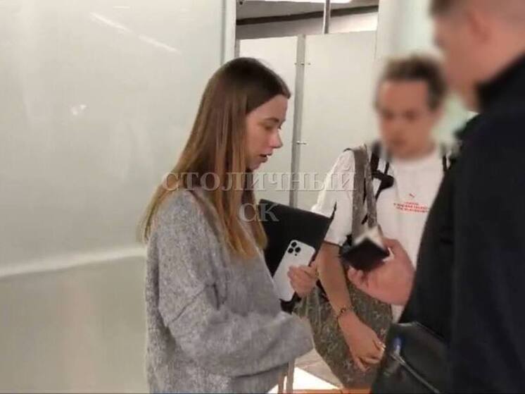 СМИ: СК обратится в суд с ходатайством о мере пресечения блогеру Митрошиной, задержанной в Сочи