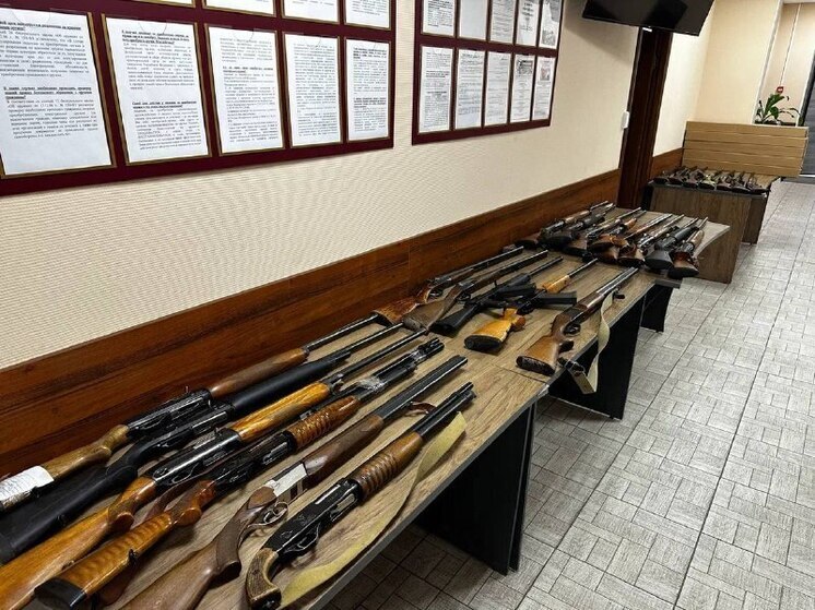 Астраханцы передали десятки ружей и сотни боеприпасов для нужд СВО