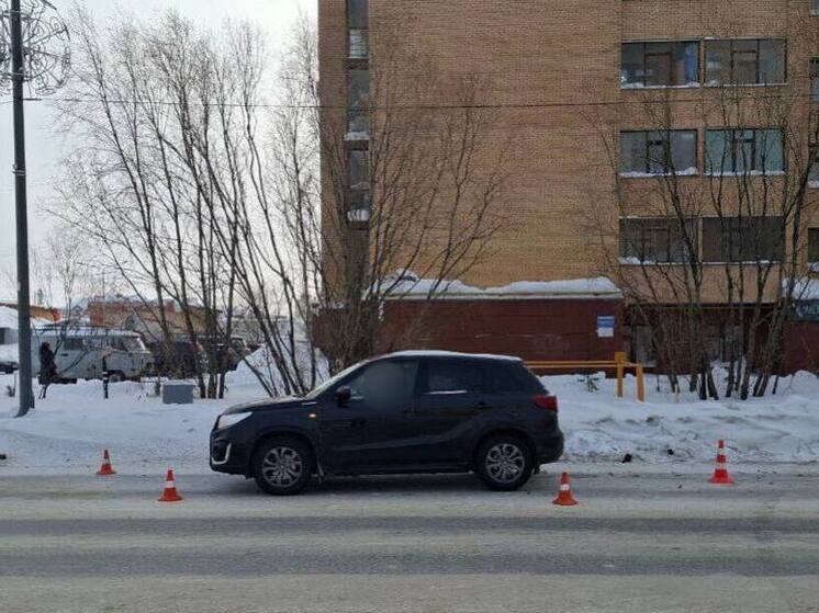 В Новом Уренгое нетрезвая женщина устроила ДТП и сбежала с места аварии