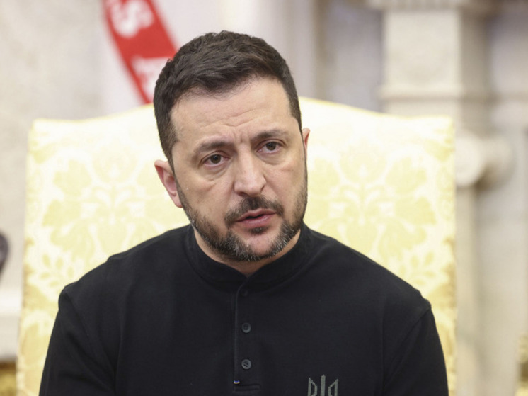 Журналист Боуз: Зеленский ведет Украину к катастрофе
