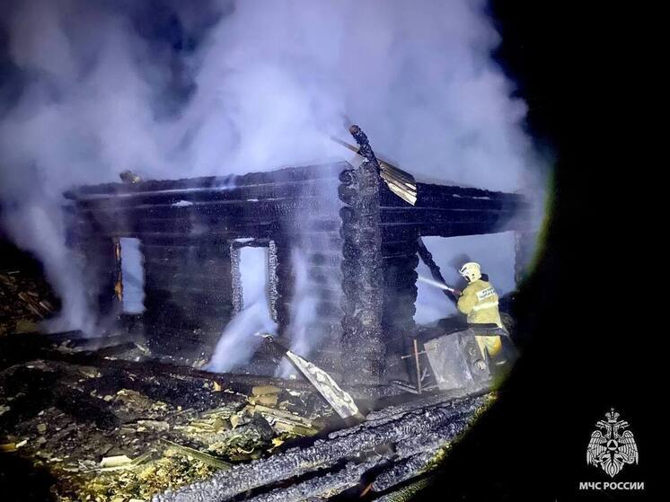 Во время тушения пожара в жилом доме в Тверской области нашли тело человека