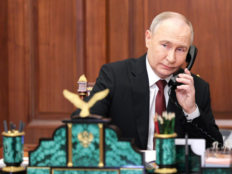 Песков рассказал, как Путин относится к Трампу