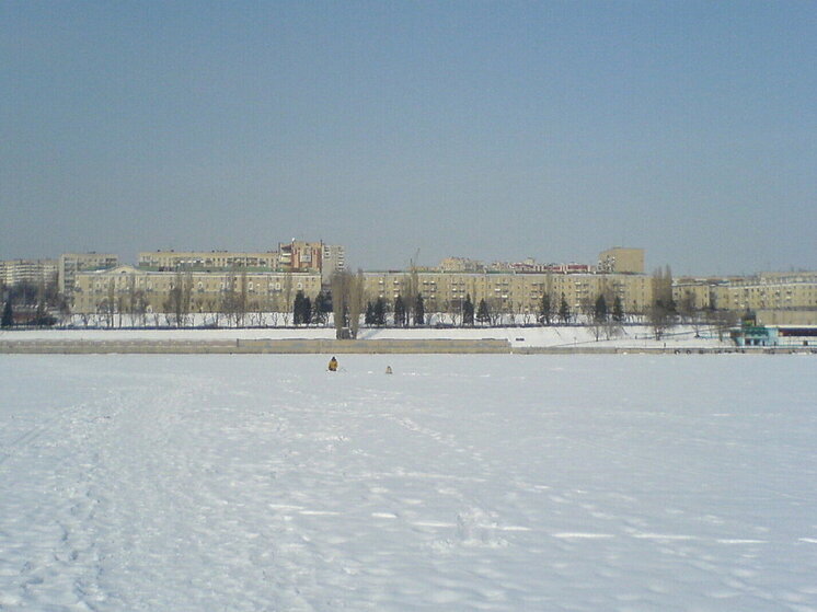 С 15 марта в Саратове вводится запрет на прогулки по льду