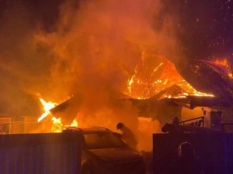 В Бийске пенсионерка едва не погибла при пожаре из-за короткого замыкания электропроводки