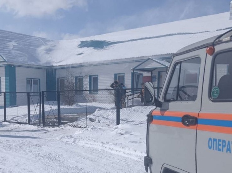 На Алтае в непогоду спасатели помогли беременной женщине добраться до больницы