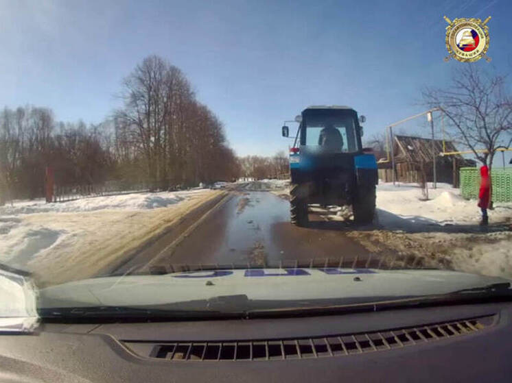 В Ибресинском округе пьяный тракторист попытался дать полиции крупную взятку