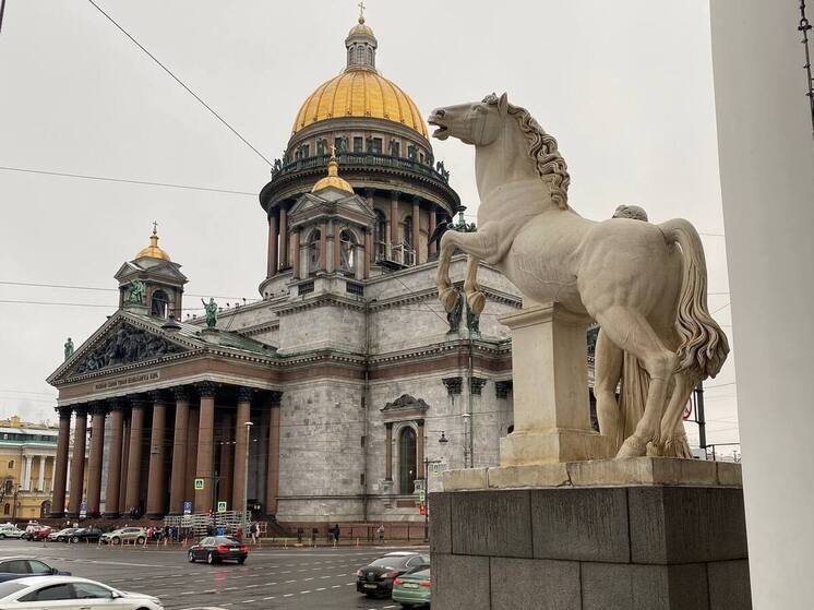 Петербург посетили почти 840 тысяч иностранных туристов в 2024 году