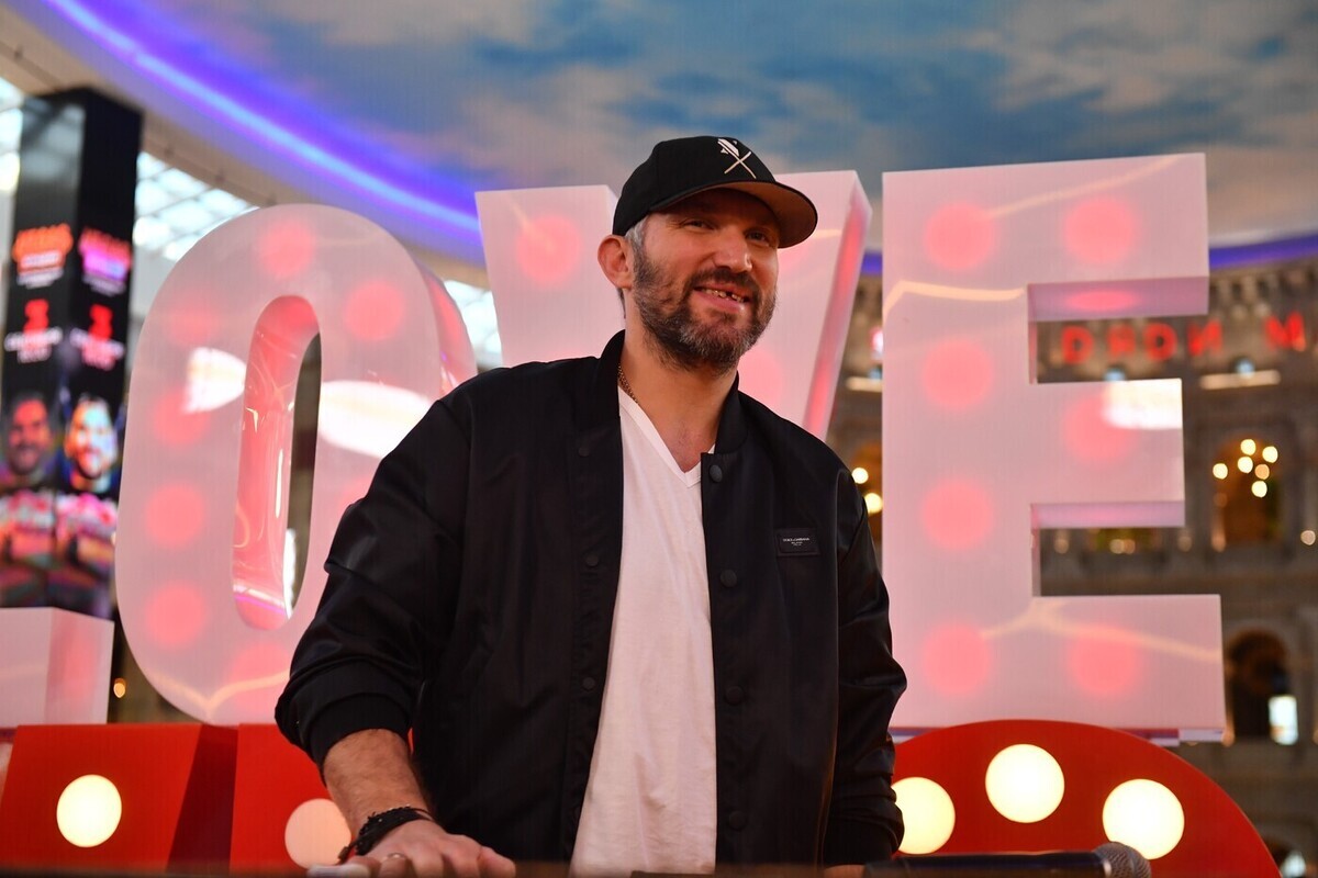 Каменский предположил, с чем связано решение Овечкина вернуться в "Динамо"