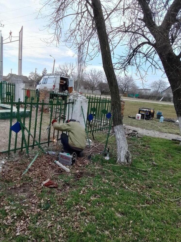 В селе Запорожье идет капремонт военных мемориалов
