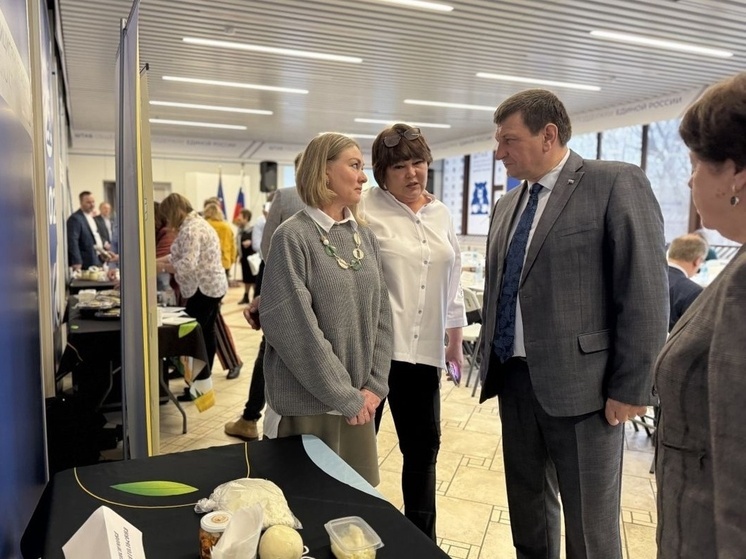 В Смоленске прошел «круглый стол» по вопросам социальных контрактов