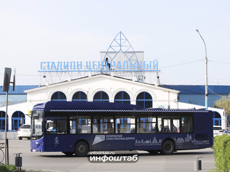 Круговое движение отменено возле стадиона в Астрахани