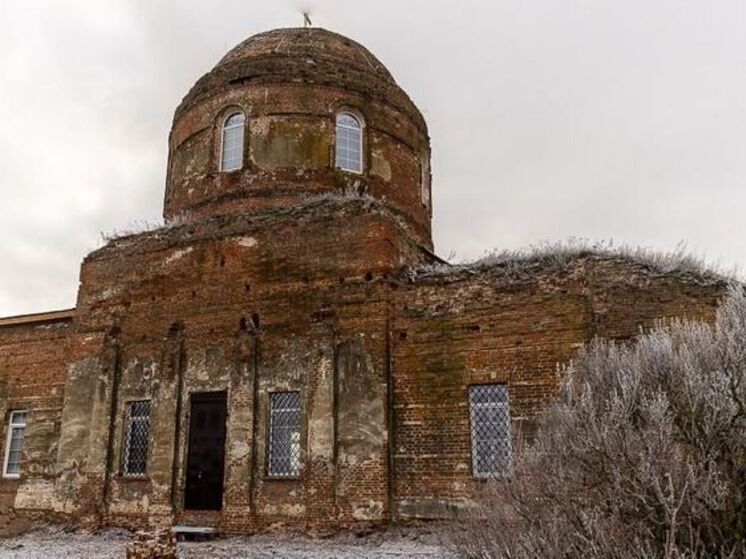 Храм стоит в селе Студенок
Много лет старинный храм в селе Студенок Ивнянского района стоял заброшенным