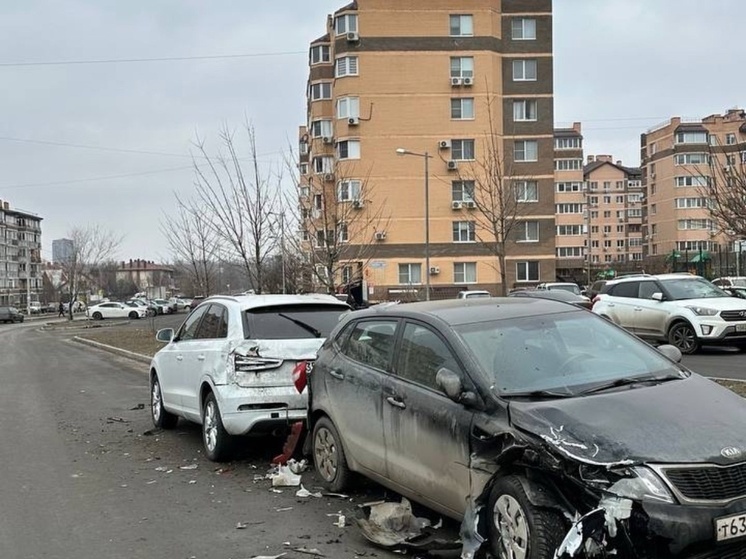 В Ростове водитель авто протаранил шесть машин и разбил себе голову