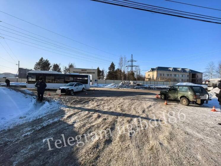 По вине водителя автобуса в Нижневартовске произошло ДТП