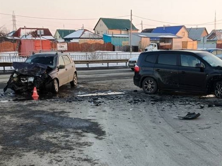 Четыре человека получили травмы в дорожной аварии в Кургане