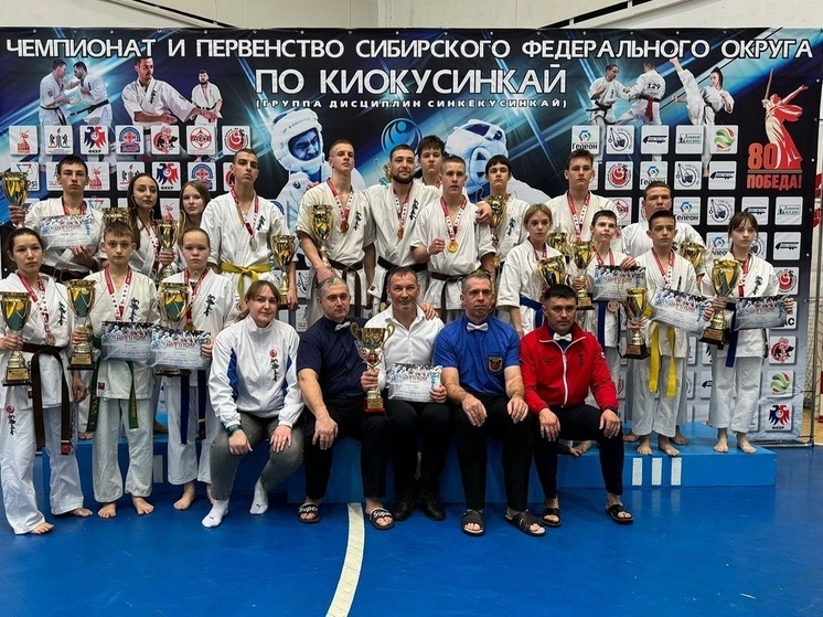 Каратисты из Хакасии блеснули на чемпионате и первенстве Сибири