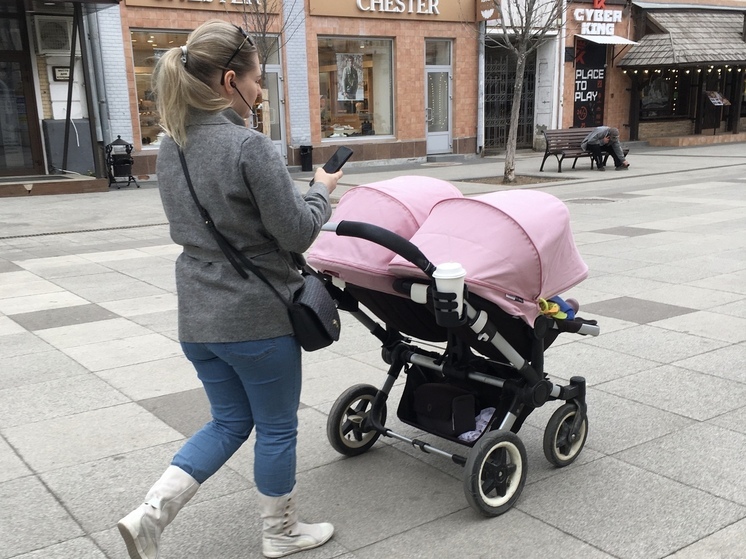 8 марта в Саратове родились тройняшки