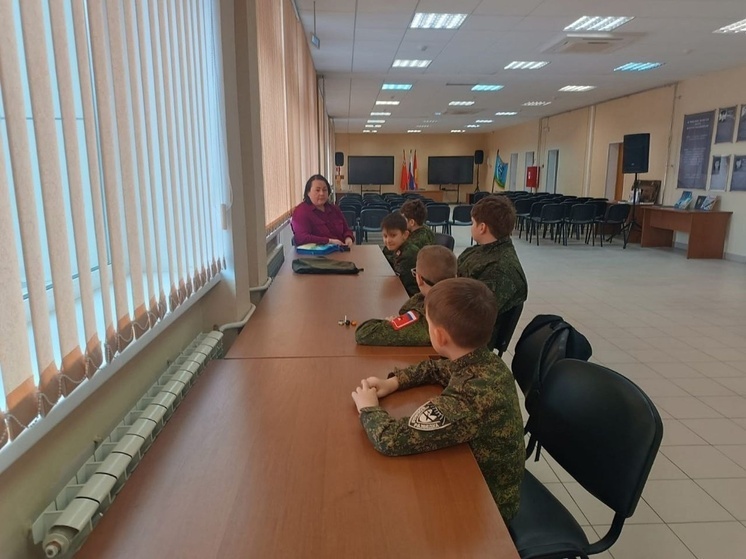 С юнармейцами Серпухова провели профилактическую беседу