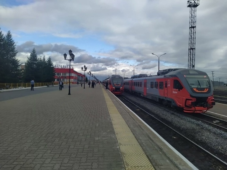 В Поморье скорректировали расписание движения пригородных поездов из-да ремонта пути