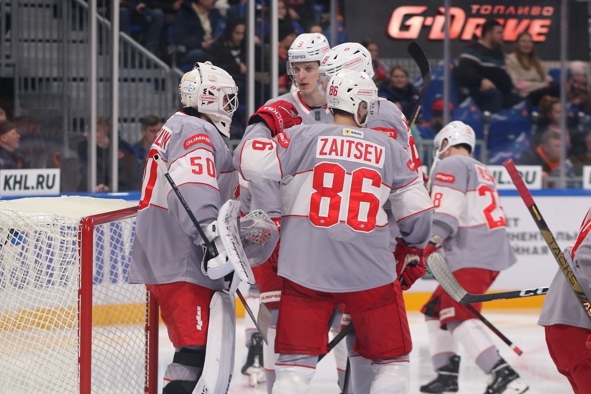 «Спартак» победил «Ладу» в чемпионате КХЛ