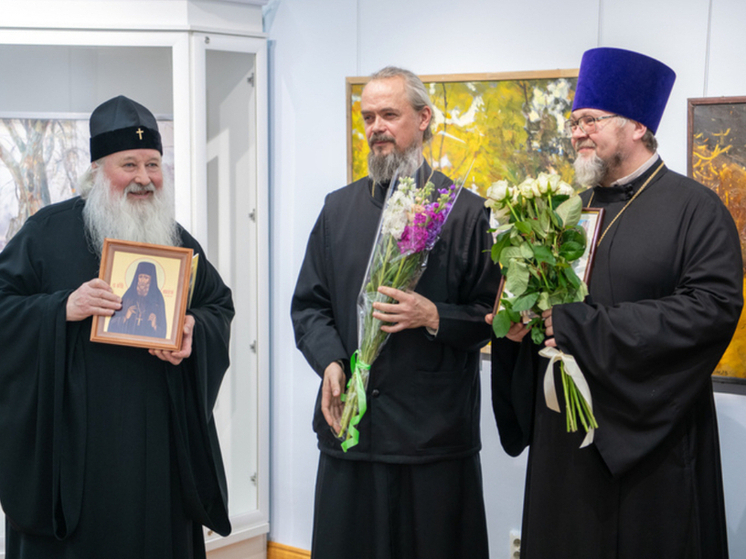 В Орле открылась выставка живописи протоиерея Алексея Комова