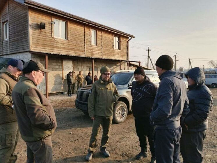 Восстановление техники и поддержка военных: работа механиков Якутии в Донецкой Народной Республике