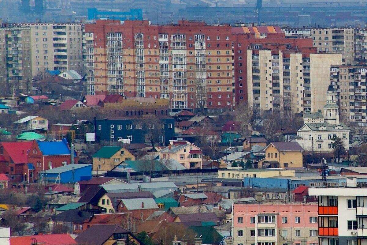 Свое или с соседями? На сколько дом в Челябинской области дешевле квартиры