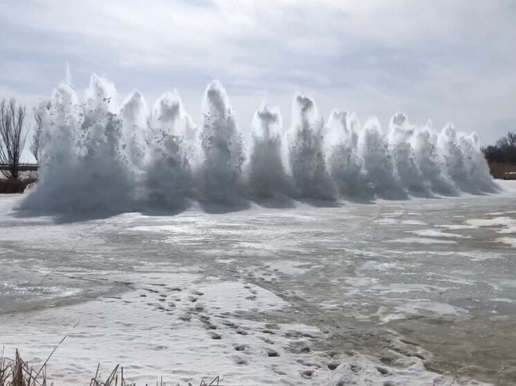 В Саратовской области талые воды перелили первую плотину