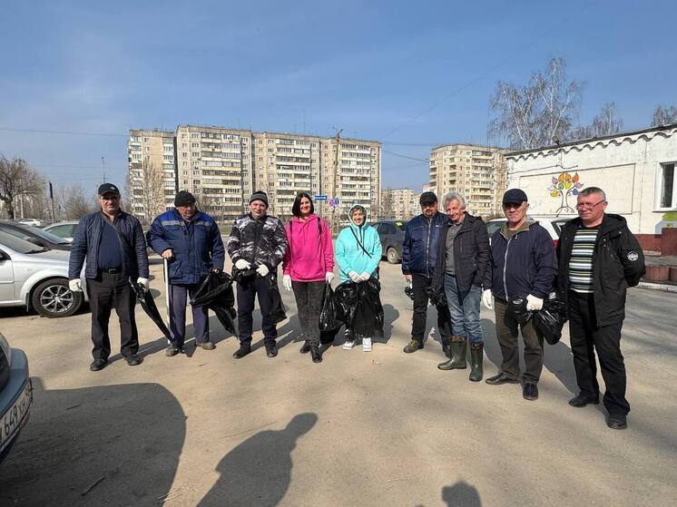 Общегородские субботники стартовали в Липецке