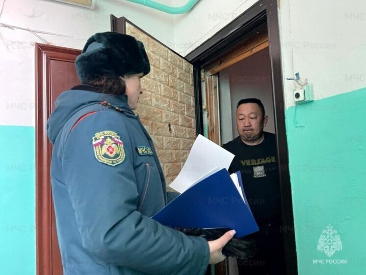 Спасатели напомнили о пожарной безопасности жителям Одоева