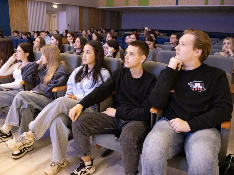 В Калуге стартовала образовательная смена «Большие вызовы»
