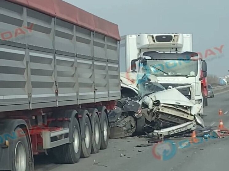 Ужасная авария произошла на трассе Ростов-Волгодонск