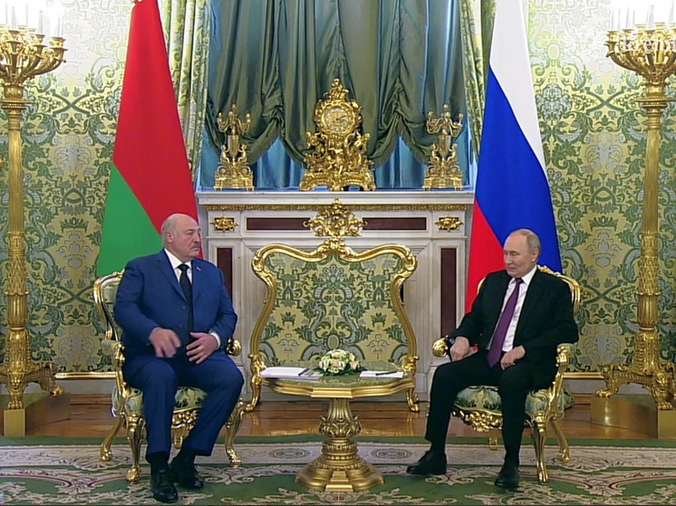 Путин и Лукашенко заявили о готовности при необходимости противодействовать НАТО