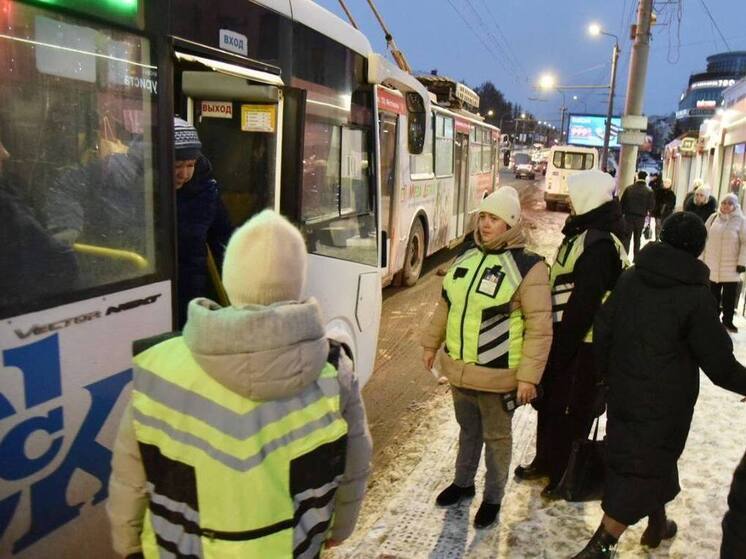 Омские рейды по контролю за оплатой проезда выявили 237 «зайцев» с начала года