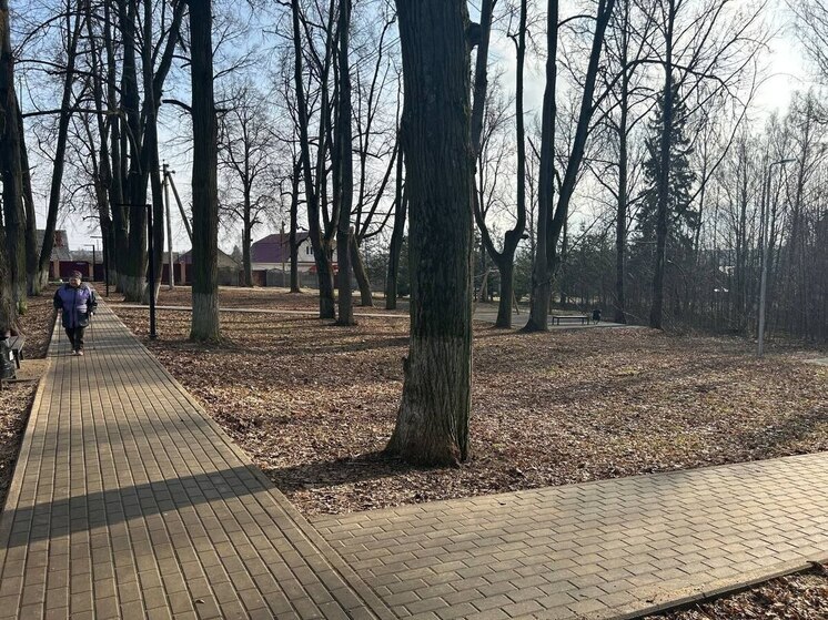 В Кондрове обновили парк «Жуковка»