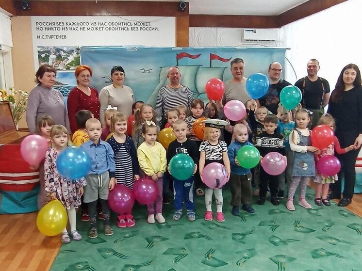 В васильевском детском саду побывали гости из шефской республики