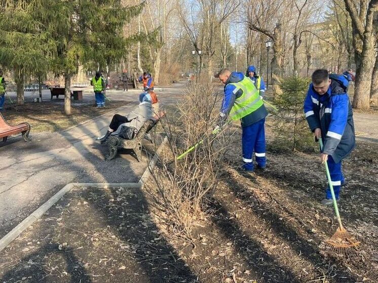 В Пензе после зимы приводят в порядок Заводской район