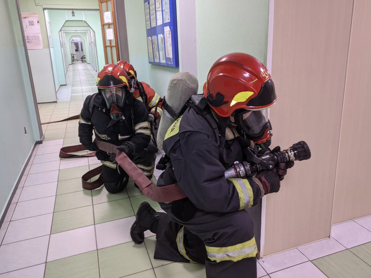 В Оленегорской школе-интернате всю неделю тренировались эвакуации при пожаре