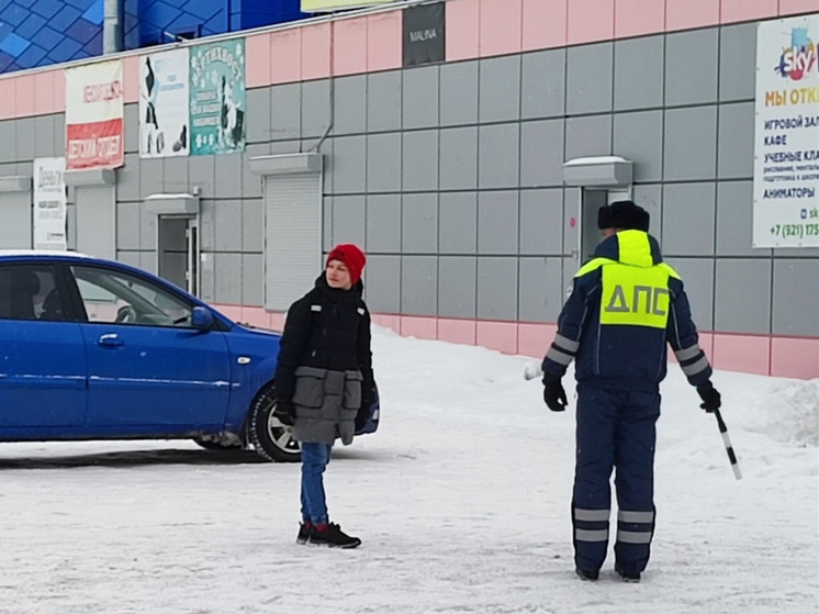 Рейд «Пешеход» в Оленегорске принес 6 штрафов, включая 2 детских нарушения ПДД