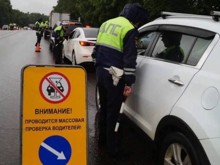 Почему дороги Пскова заполнены белыми автомобилями