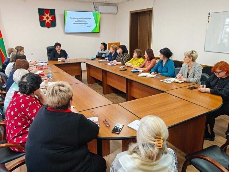 Предпрофессиональную подготовку школьников обсудили в Лихославле